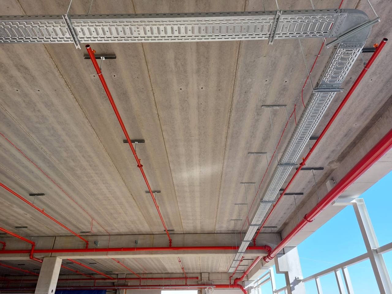 Two-story production facility – maximum functionality in a limited space